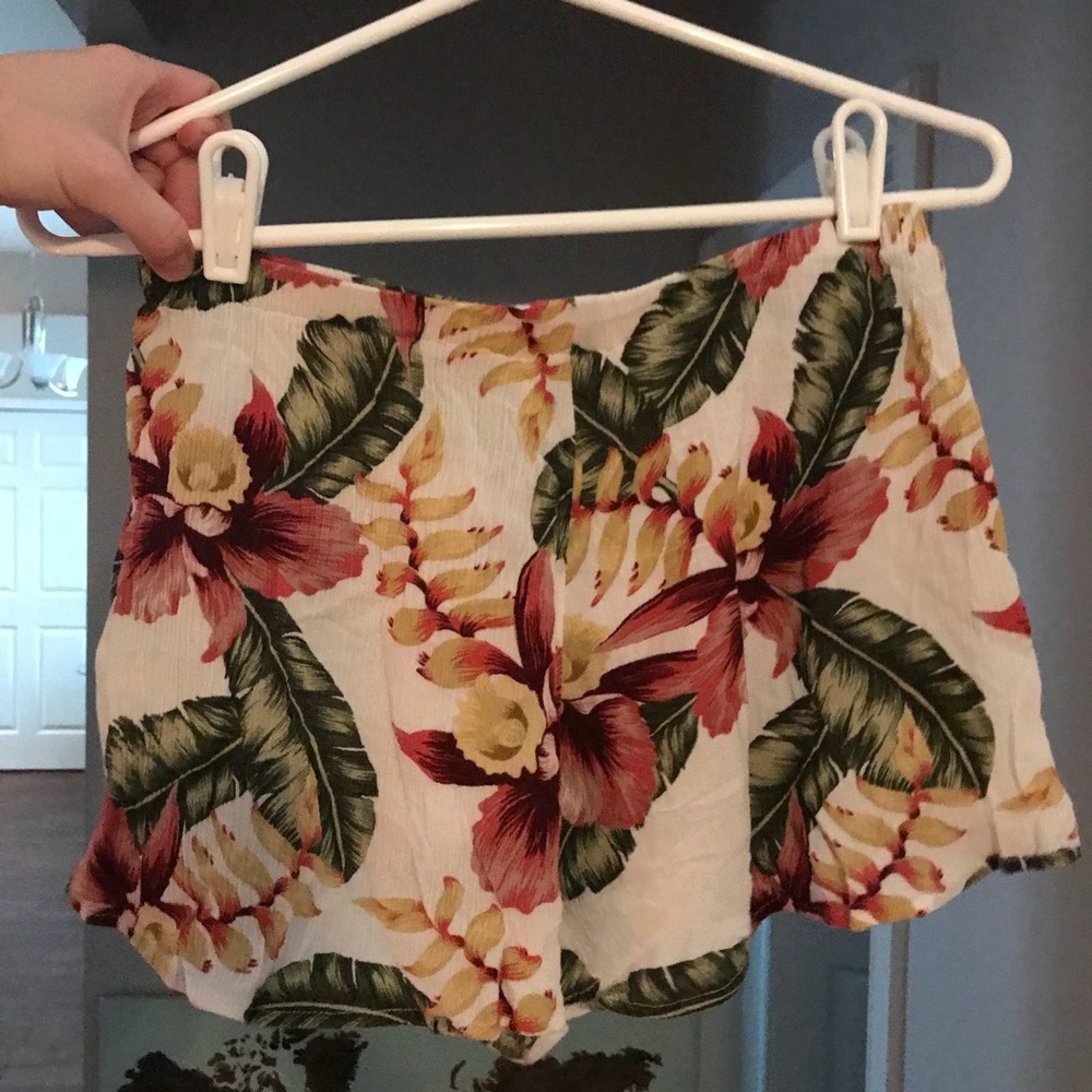 SHOW ME YOUR MUMU SHORTS - Picture 3 of 3